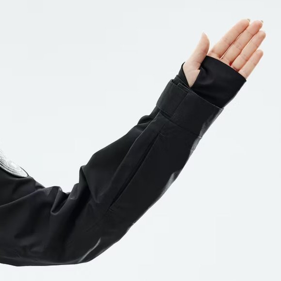 Dope Women's Snowboard Jacket: Blizzard POW - Picture 9 of 9